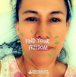 Meet your Posher, Rosa celia